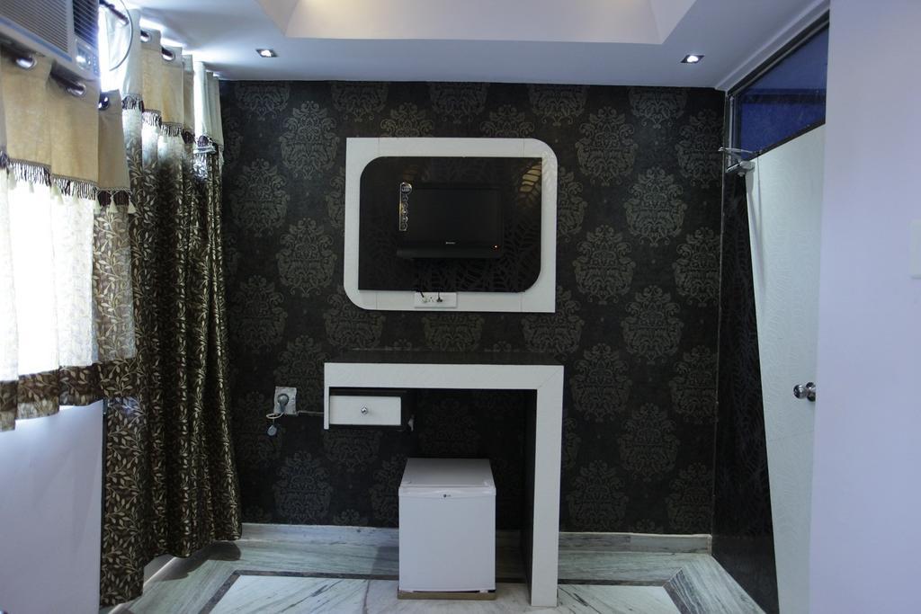 Akash Continental Otel Rishīkesh Oda fotoğraf