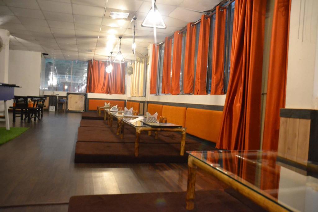 Akash Continental Otel Rishīkesh Dış mekan fotoğraf